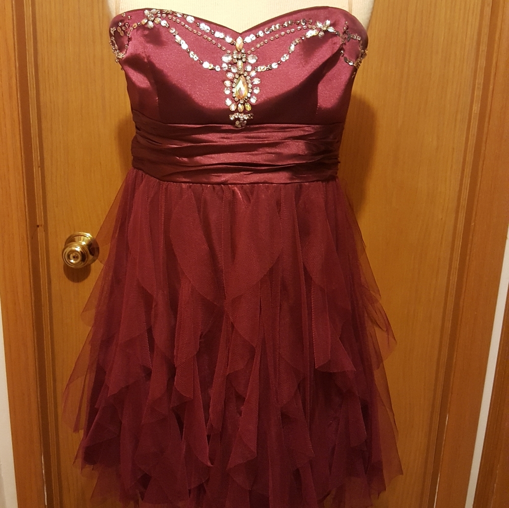 Short formal dress